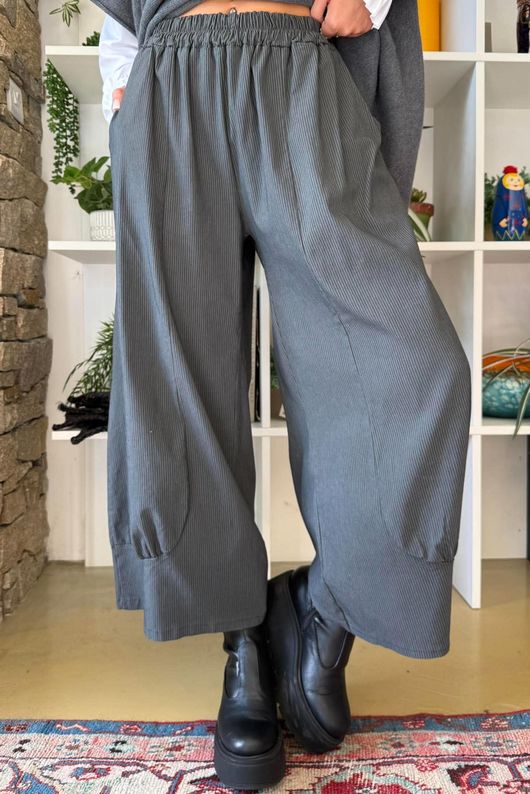 Bennie Quirky Barrel Pant Graphite Pin Stripe